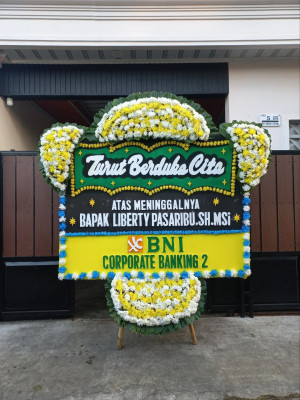 Papan Bunga Duka di Sumur Meleleh